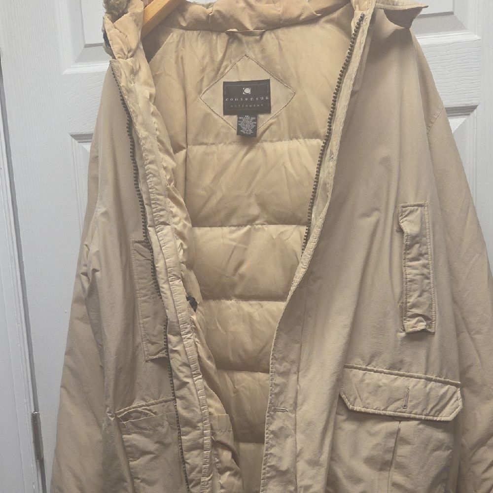 Consensus Tan Men's Puffer Jacket. Has 2 Lifht Spots On Left B - Picture 2 of 7
